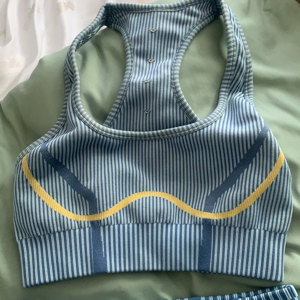 Fabletics outfit - Picture 2 of 4